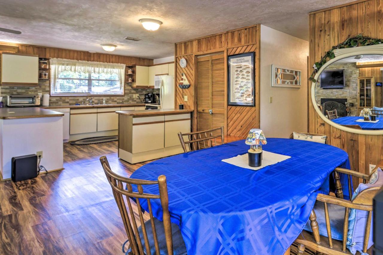 Charming Abode With Dock On The Suwannee River Bell Ngoại thất bức ảnh