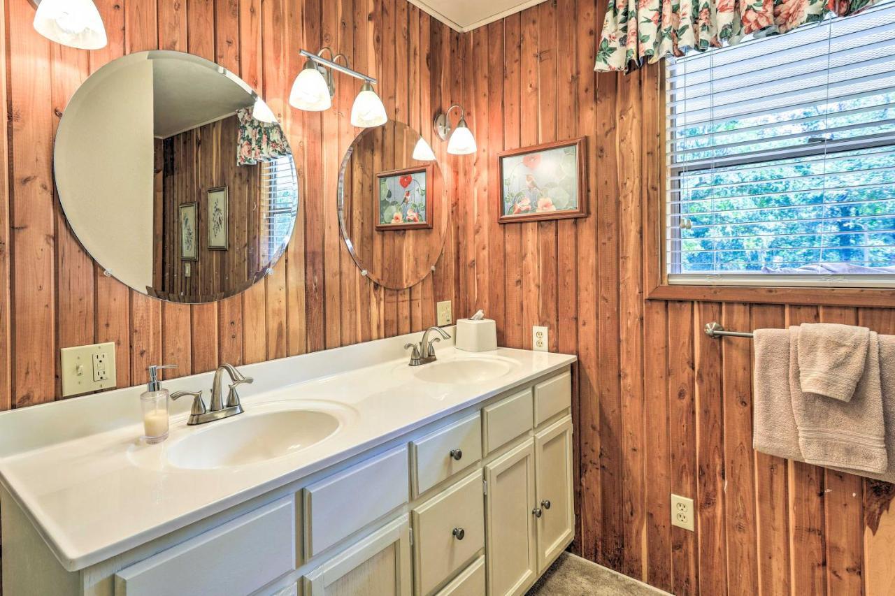 Charming Abode With Dock On The Suwannee River Bell Ngoại thất bức ảnh